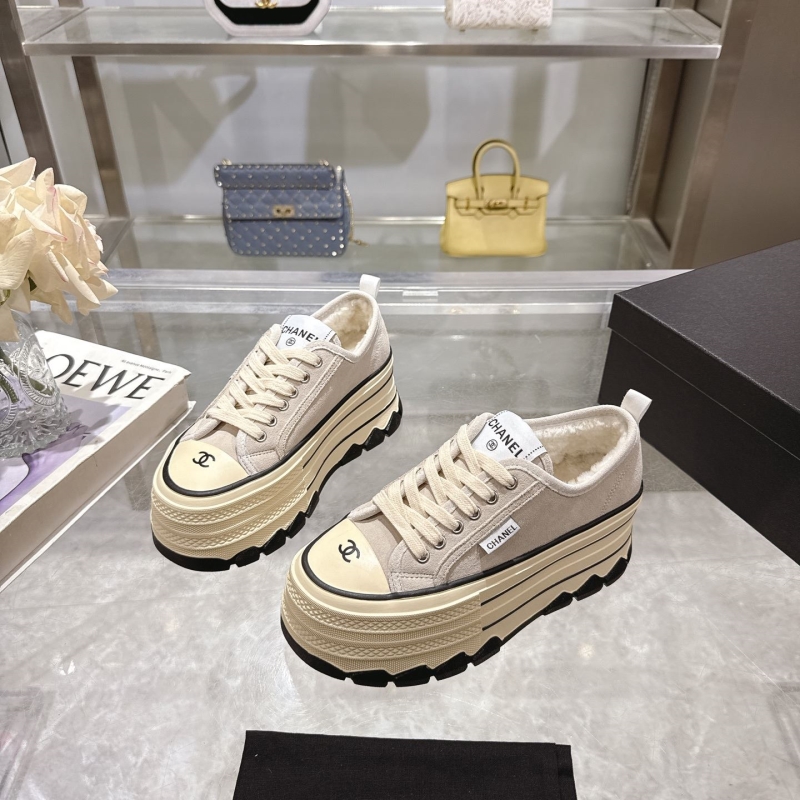 Ch**el sport shoes